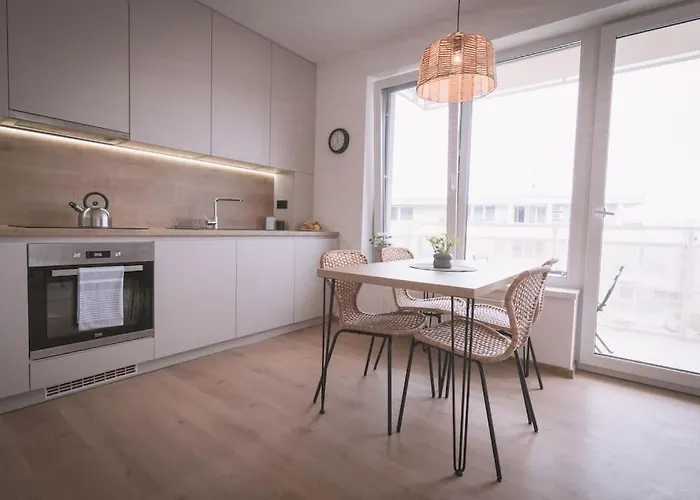 Novy Stylovy Byt, Blizko Letiska شقة براتسيلافا